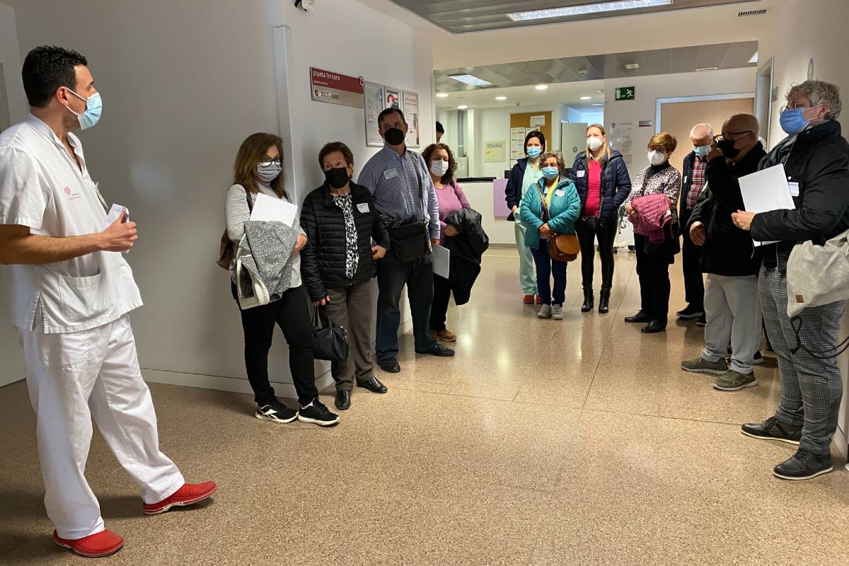 El Hospital Universitario del Vinalopó ha puesto en marcha las visitas guiadas prequirúrgicas a pacientes y acompañantes con patologa cardaca que tienen programada una intervención en el centro.